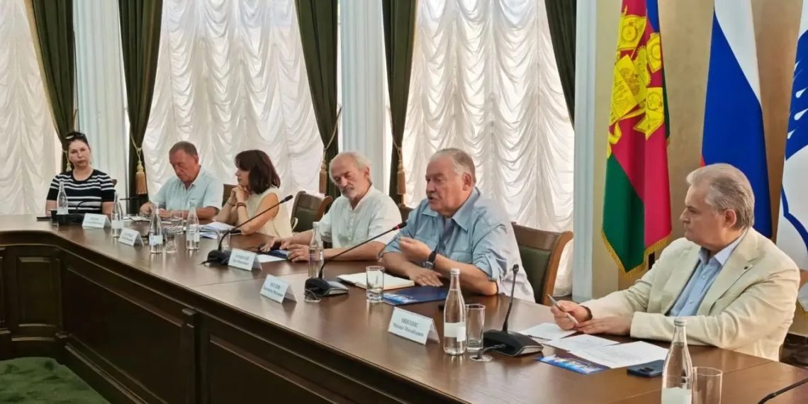 Константин Затулин встретился с представителями общественных организаций Сочи