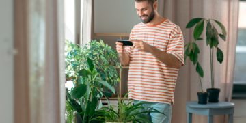 T2 первым на рынке открыл клиентам их документы об обслуживании в сети в приложении