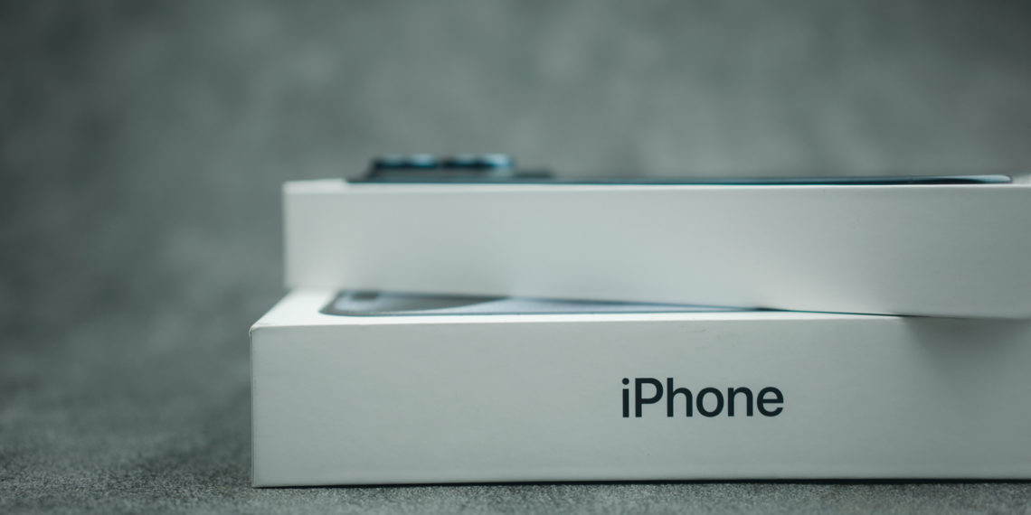 Т2 первым отрыл предзаказ на iPhone 18