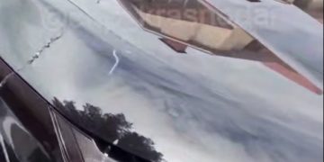 В Сочи три автомобиля облили кислотой