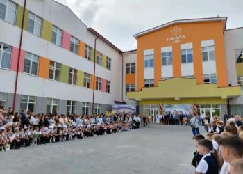 В Лазаревском районе Сочи открыли новую школу на 1100 мест