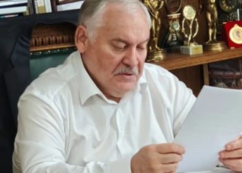 В Сочи незаконно уволенные водители поблагодарили Константина Затулина за помощь