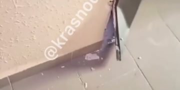 В Краснодаре двое неизвестных разломали шахты лифтов
