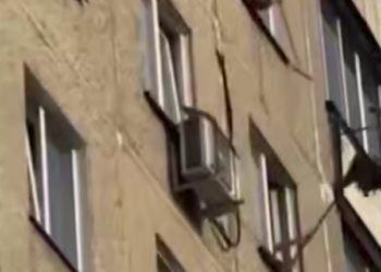 Мокрый замес: швабровойны сняли на видео в Краснодаре