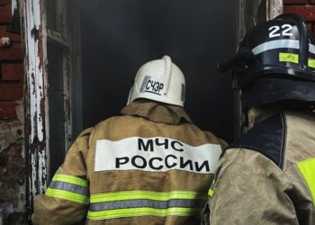 Огонь на заправке в Краснодарском крае вспыхнул во время перелива топлива
