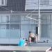 В Краснодаре подростки катались на крыше трамвая