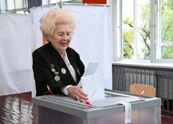 «Я обязательно хожу на выборы»: Вера Шибалова проголосовала в Сочи
