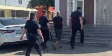 Пьяный житель Кубани зарезал гостя и сбежал из своей квартиры