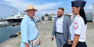 У Морского порта Сочи зафиксировали приставание к гражданам