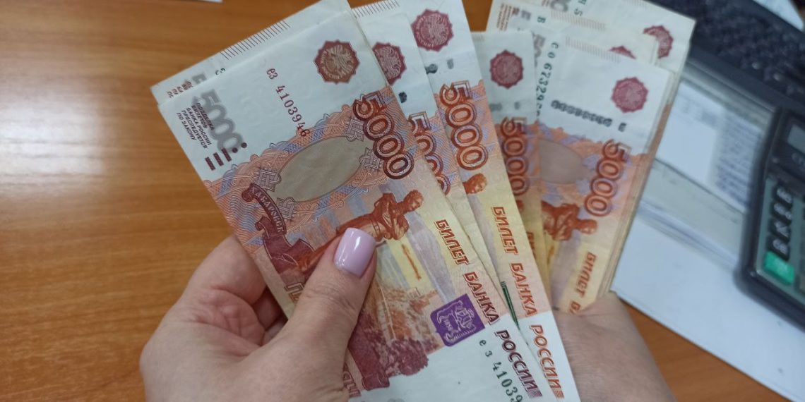 В Краснодаре проверяют ресторан из‑за жалоб на задержку зарплаты
