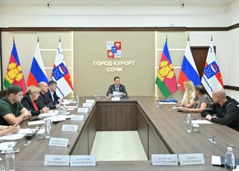 В Сочи на личном приеме у мэра Прошунина обсудили проблемный дом в Горном Лоо