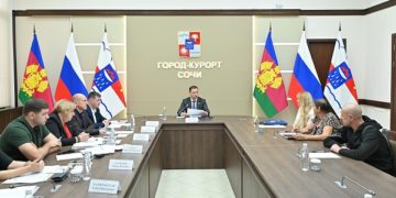 В Сочи на личном приеме у мэра Прошунина обсудили проблемный дом в Горном Лоо