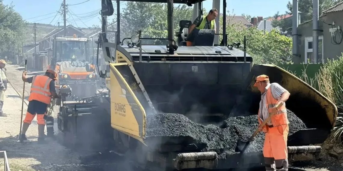 В Анапе отремонтируют более 200 дорог