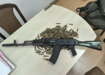 Житель Кубани пытался продать автомат и 275 патронов